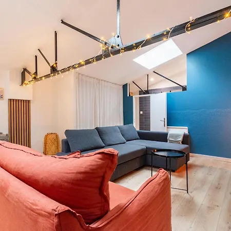 Apartment Duplex Industriel Sur L'ile De *