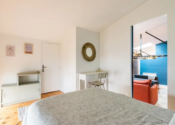 Duplex Industriel Sur L'ile De