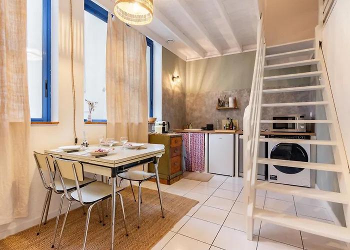 Lägenhet Duplex Industriel Sur L'ile De Nantes